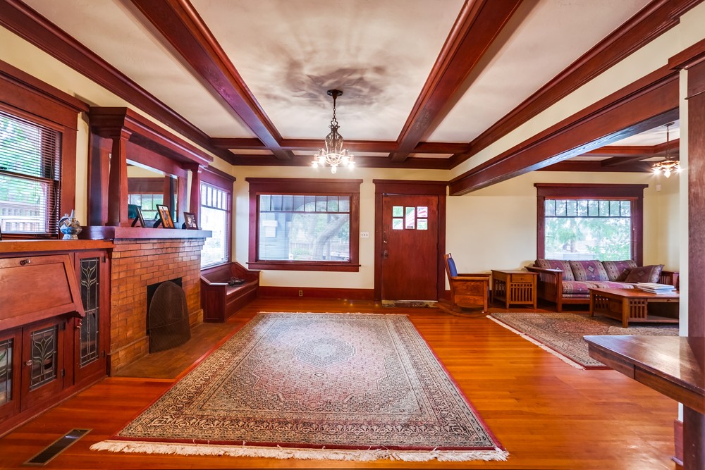 Virtual tour photo 11 of 67 for 1752 W Lewis St