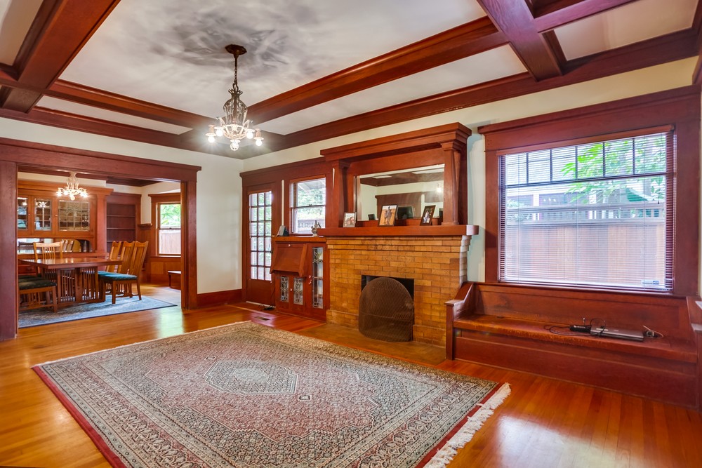 Virtual tour photo 12 of 67 for 1752 W Lewis St
