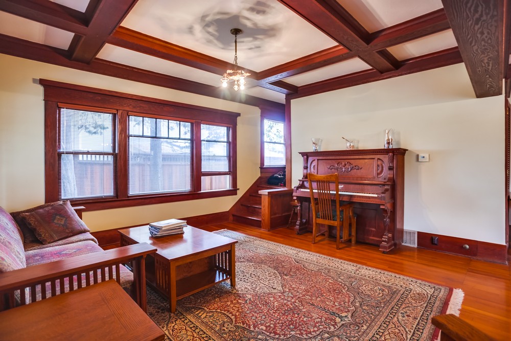 Virtual tour photo 13 of 67 for 1752 W Lewis St