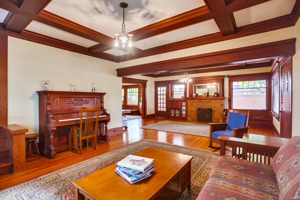 Virtual tour photo 17 of 67 for 1752 W Lewis St