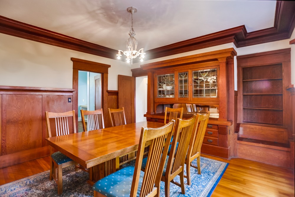 Virtual tour photo 20 of 67 for 1752 W Lewis St