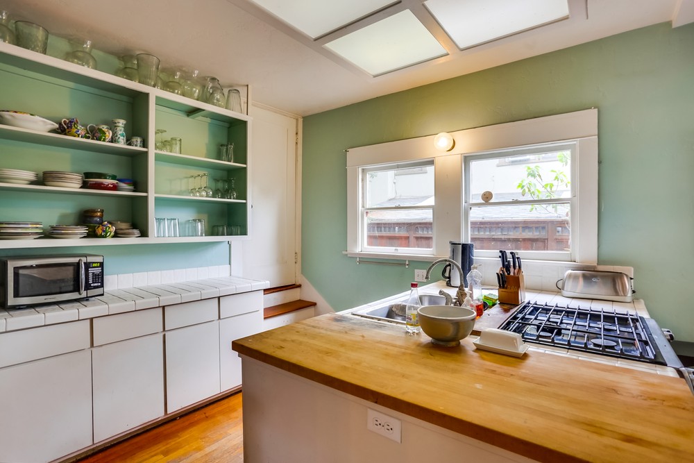 Virtual tour photo 29 of 67 for 1752 W Lewis St
