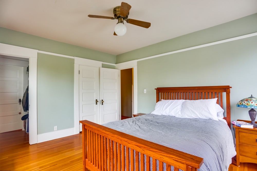 Virtual tour photo 35 of 67 for 1752 W Lewis St