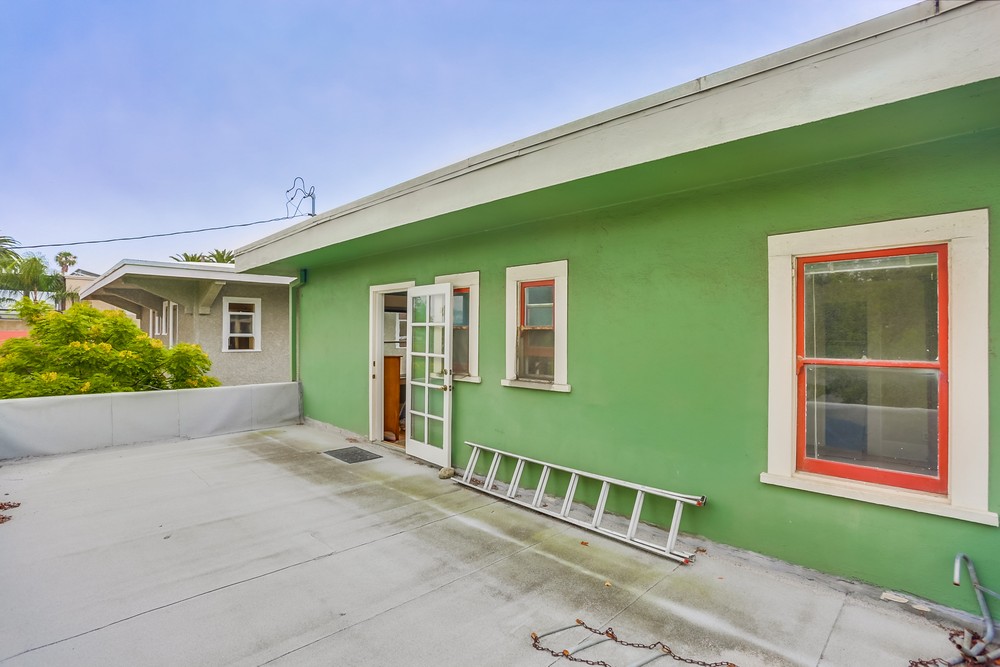 Virtual tour photo 45 of 67 for 1752 W Lewis St