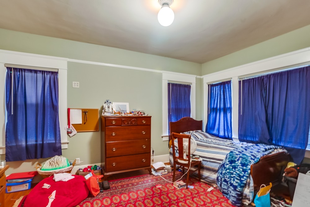 Virtual tour photo 46 of 67 for 1752 W Lewis St