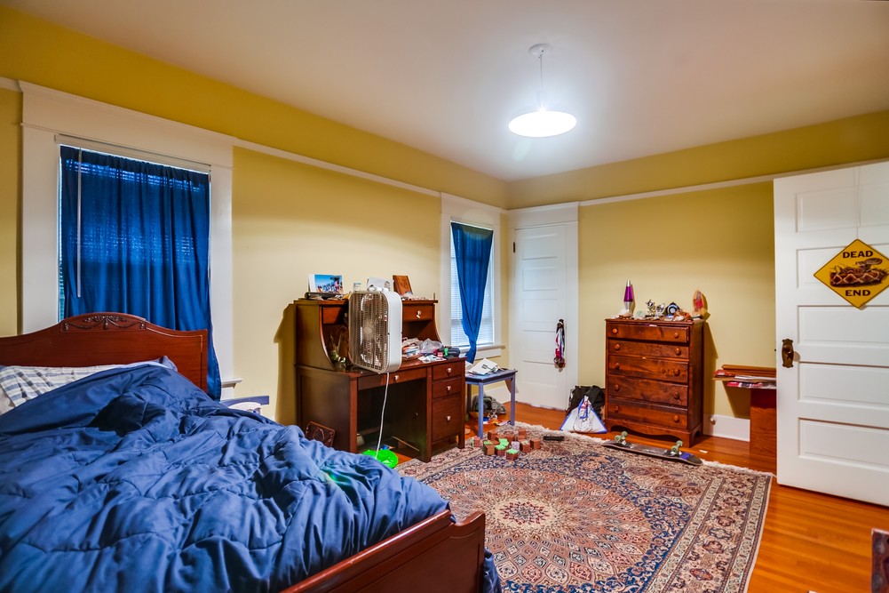 Virtual tour photo 50 of 67 for 1752 W Lewis St