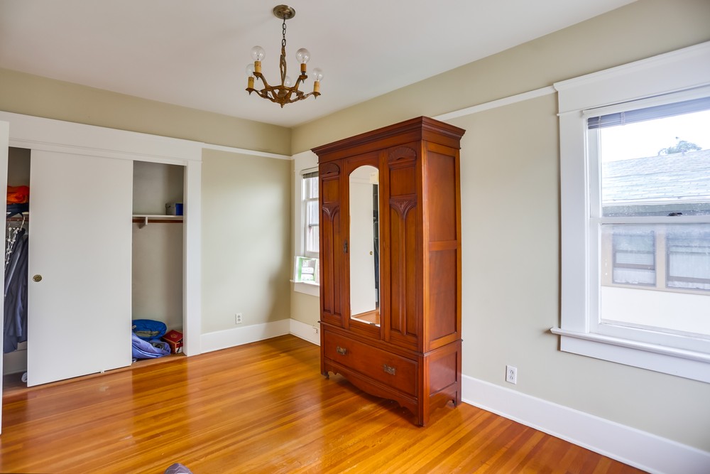 Virtual tour photo 53 of 67 for 1752 W Lewis St