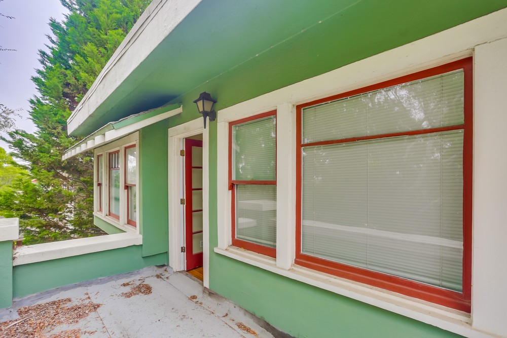 Virtual tour photo 56 of 67 for 1752 W Lewis St