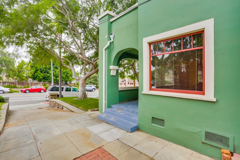 Virtual tour photo 59 of 67 for 1752 W Lewis St