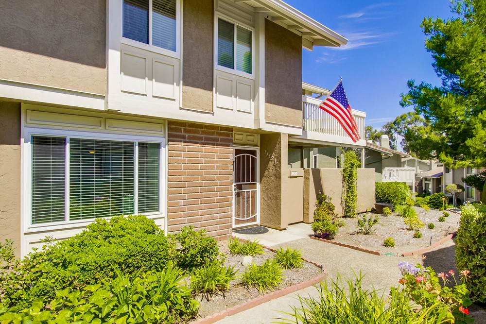 Virtual tour photo 4 of 40 for 17521 Fairlie Rd