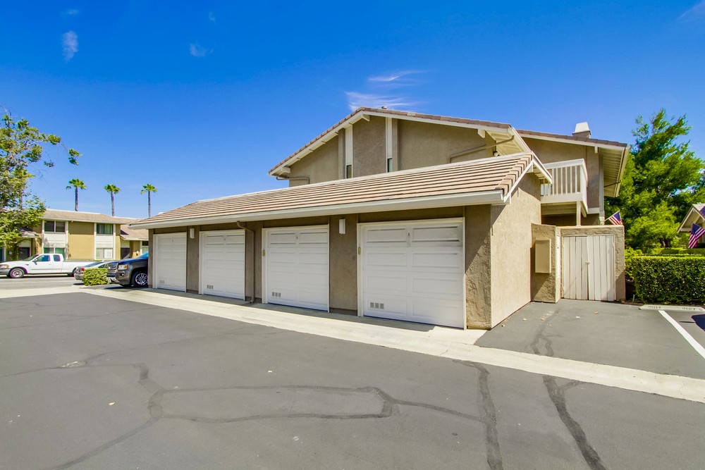 Virtual tour photo 38 of 40 for 17521 Fairlie Rd