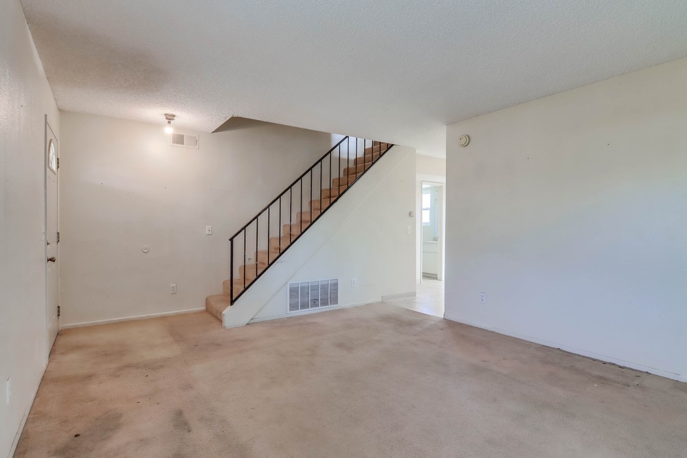 Virtual tour photo 10 of 31 for 1754 Dahlia Ave