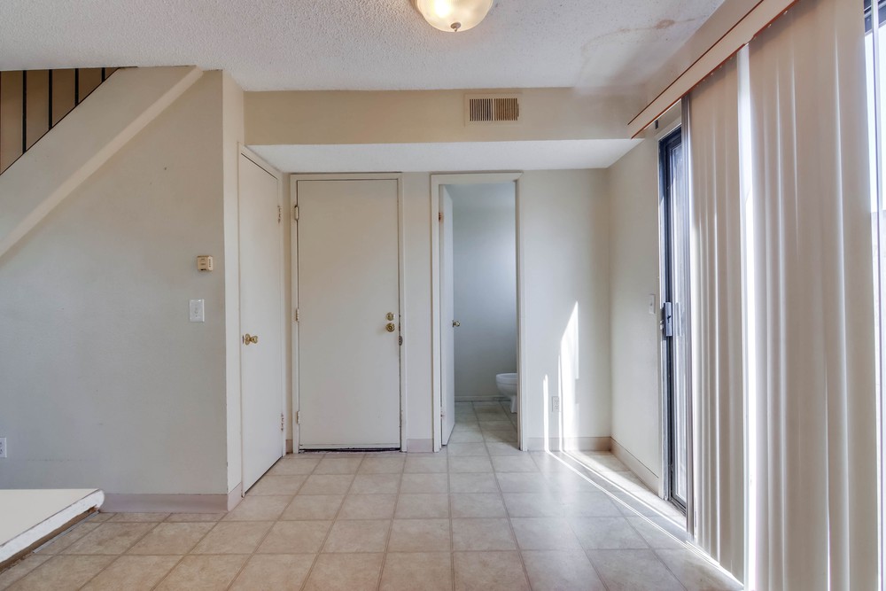 Virtual tour photo 16 of 31 for 1754 Dahlia Ave