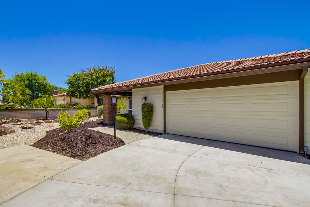Virtual tour photo 3 of 36 for 17544 Plaza Marlena