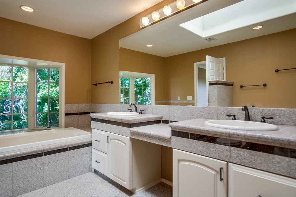 Virtual tour photo 44 of 87 for 1755 Archer St