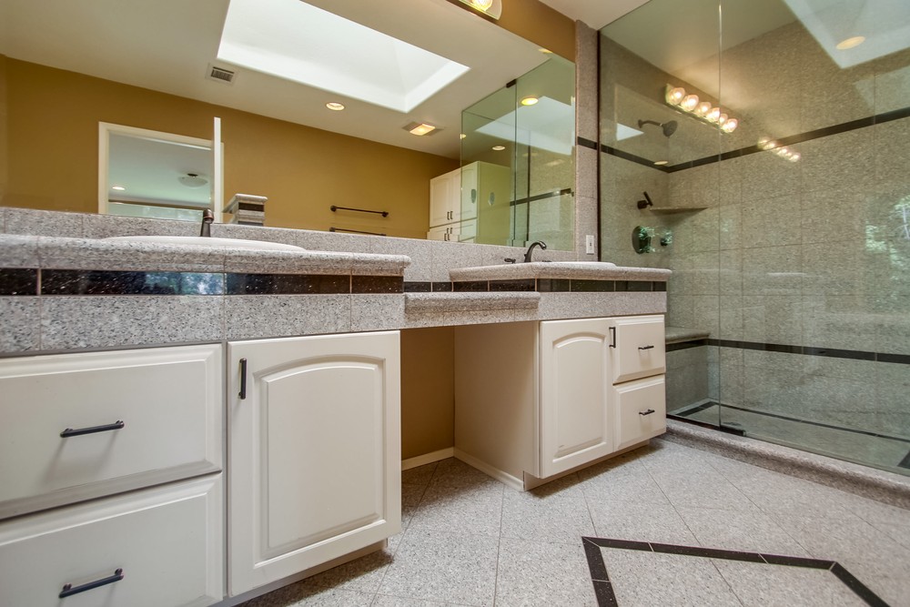 Virtual tour photo 45 of 87 for 1755 Archer St