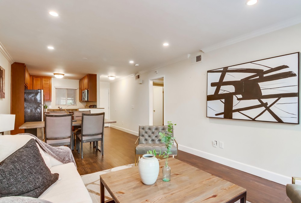 Virtual tour photo 13 of 29 for 1756 Essex St UNIT 105