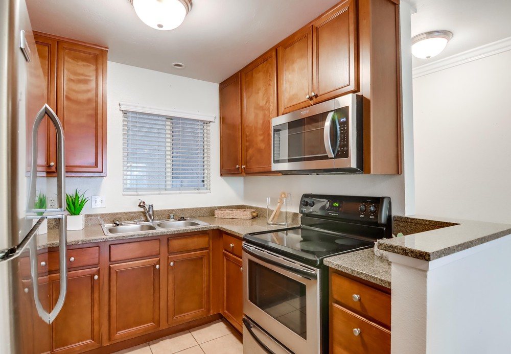 Virtual tour photo 17 of 29 for 1756 Essex St UNIT 105