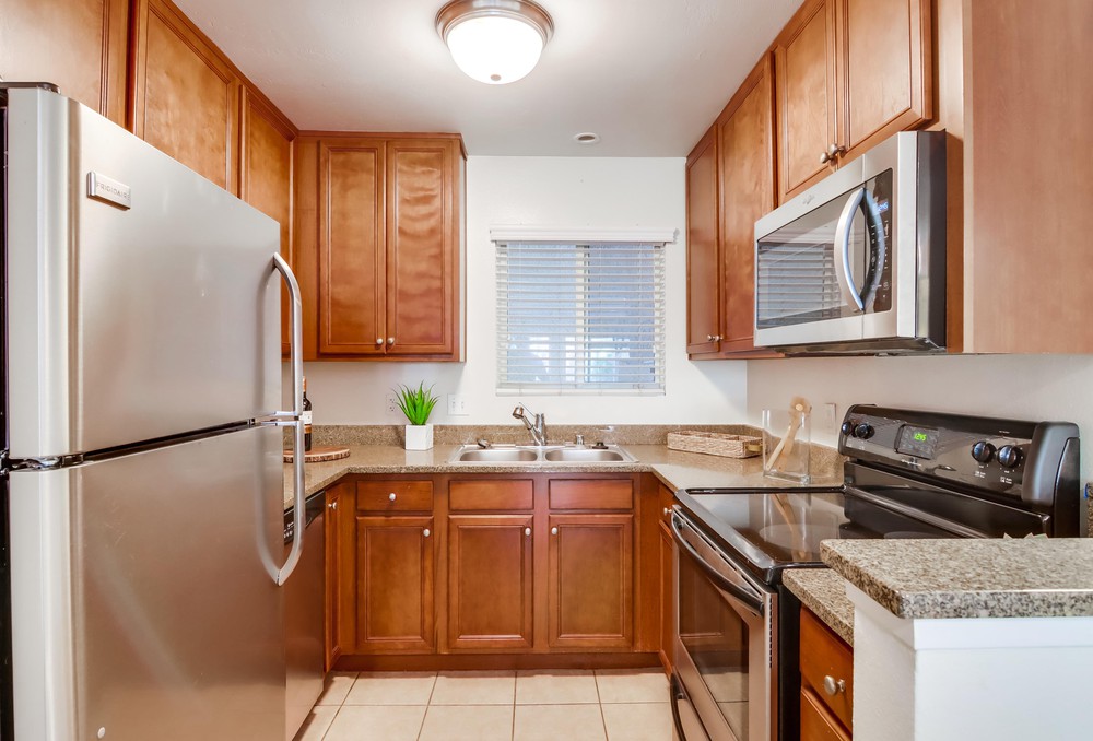 Virtual tour photo 18 of 29 for 1756 Essex St UNIT 105
