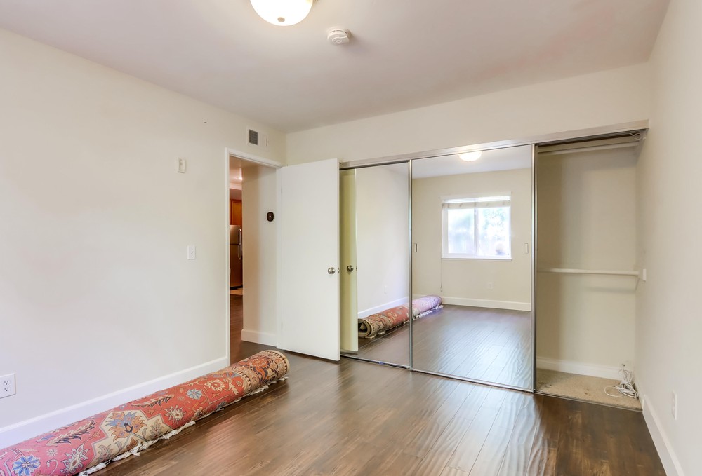 Virtual tour photo 26 of 29 for 1756 Essex St UNIT 105