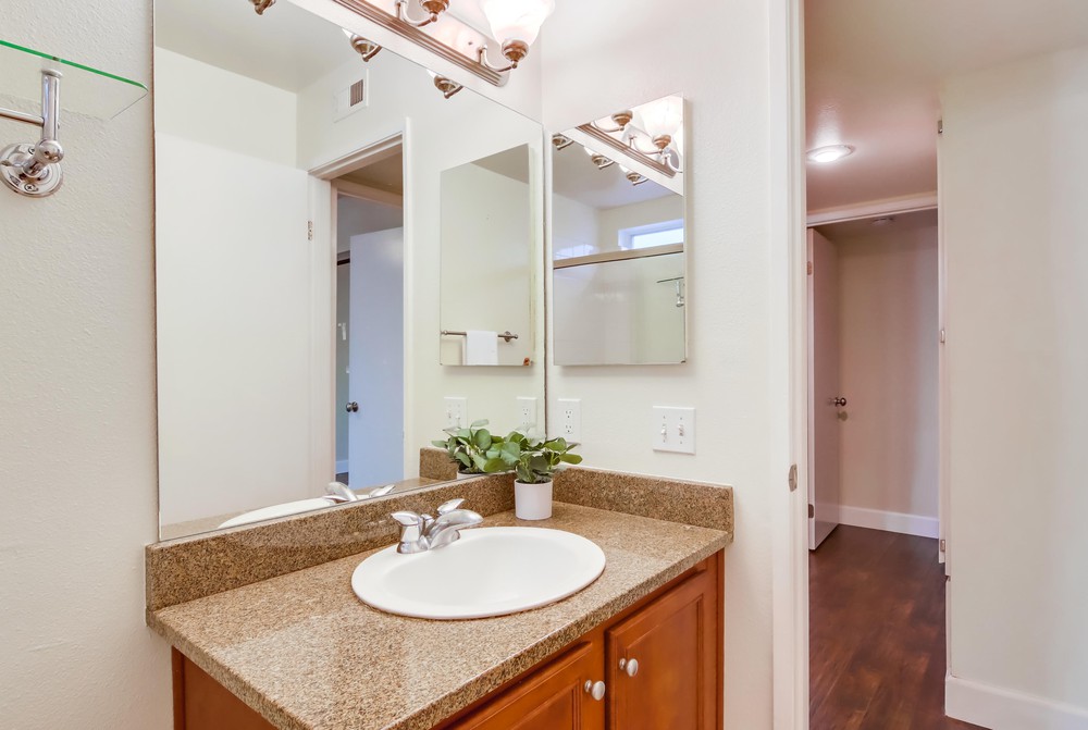 Virtual tour photo 28 of 29 for 1756 Essex St UNIT 105