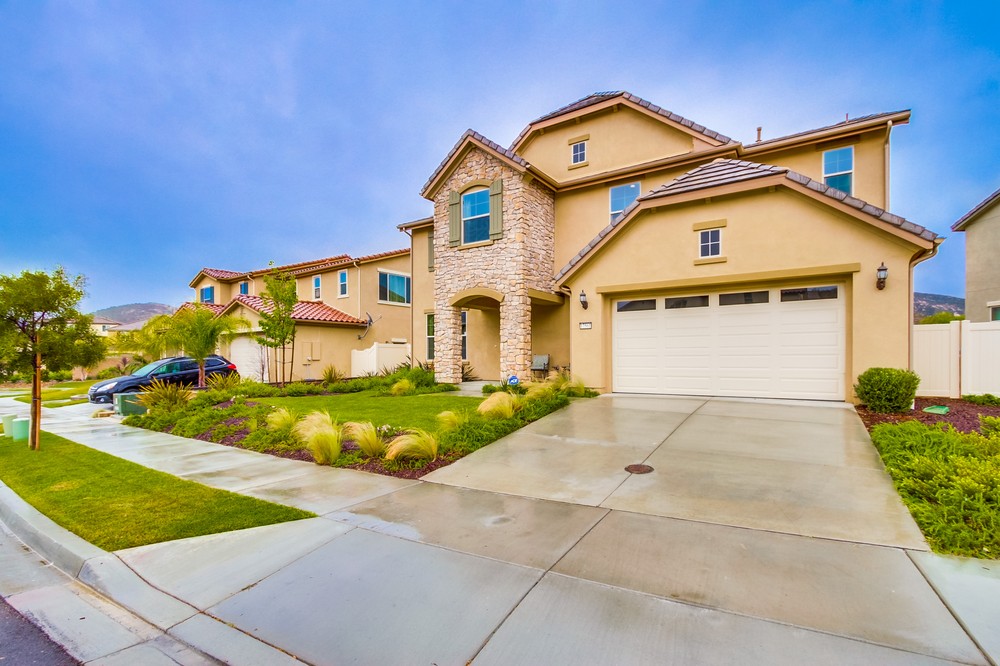 Virtual tour photo 3 of 40 for 17561 Teal Stone Court
