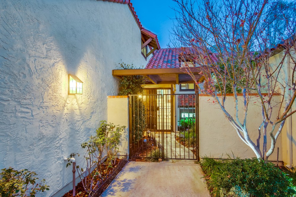 Virtual tour photo 5 of 78 for 17563 Devereux Rd
