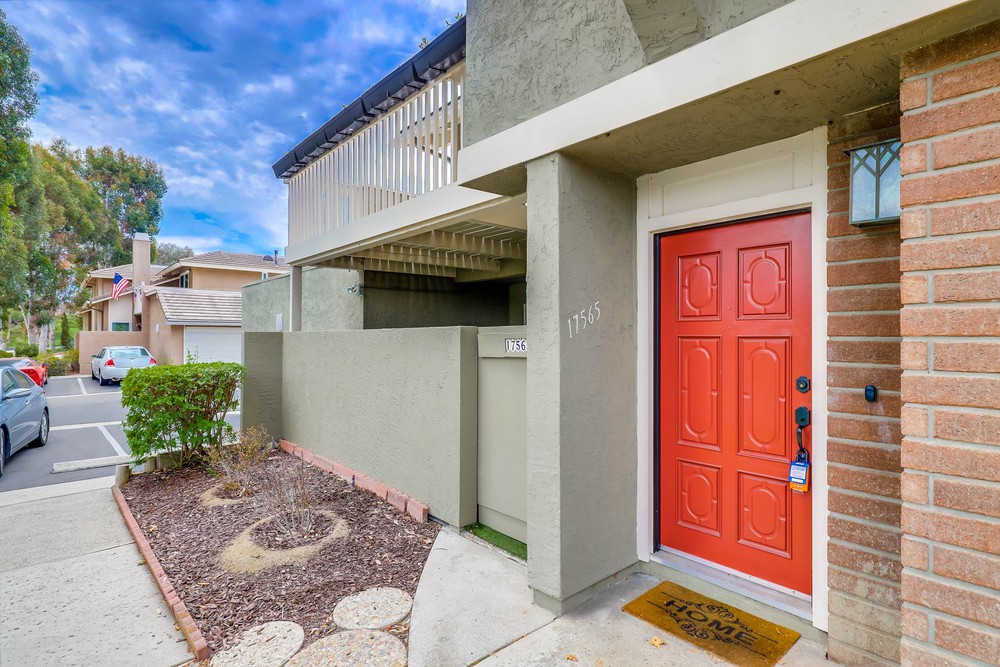 Virtual tour photo 4 of 40 for 17565 Fairlie Rd