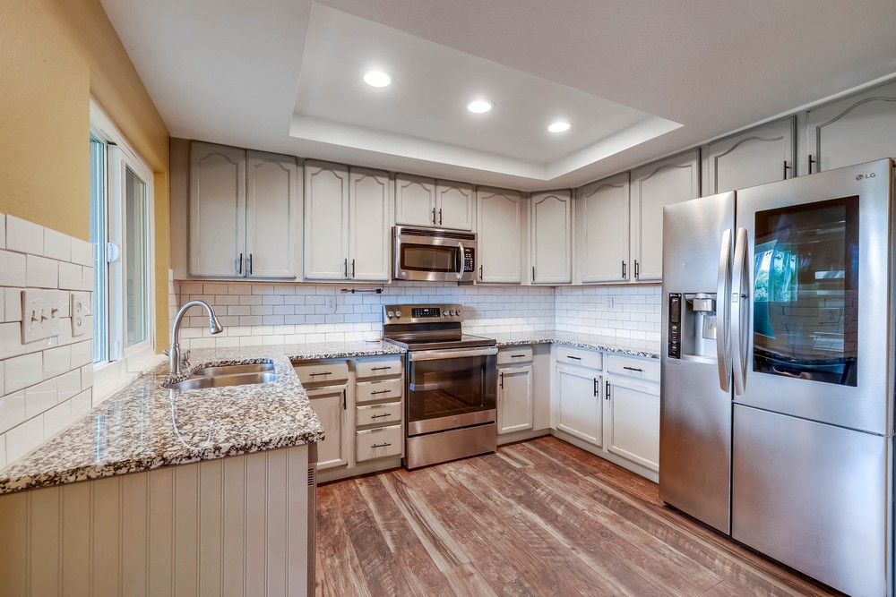 Virtual tour photo 12 of 40 for 17565 Fairlie Rd