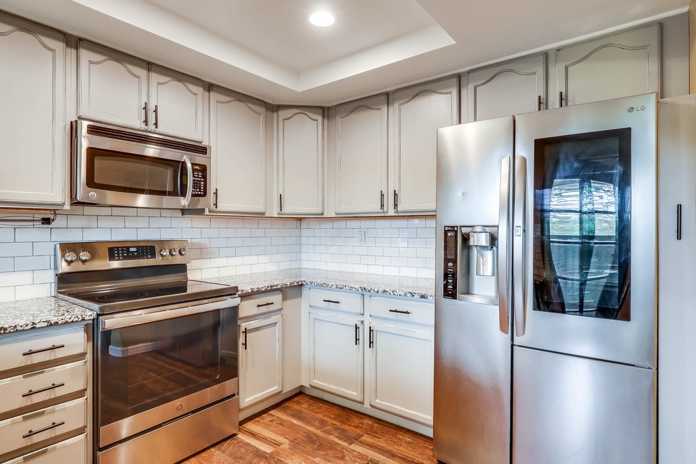 Virtual tour photo 14 of 40 for 17565 Fairlie Rd