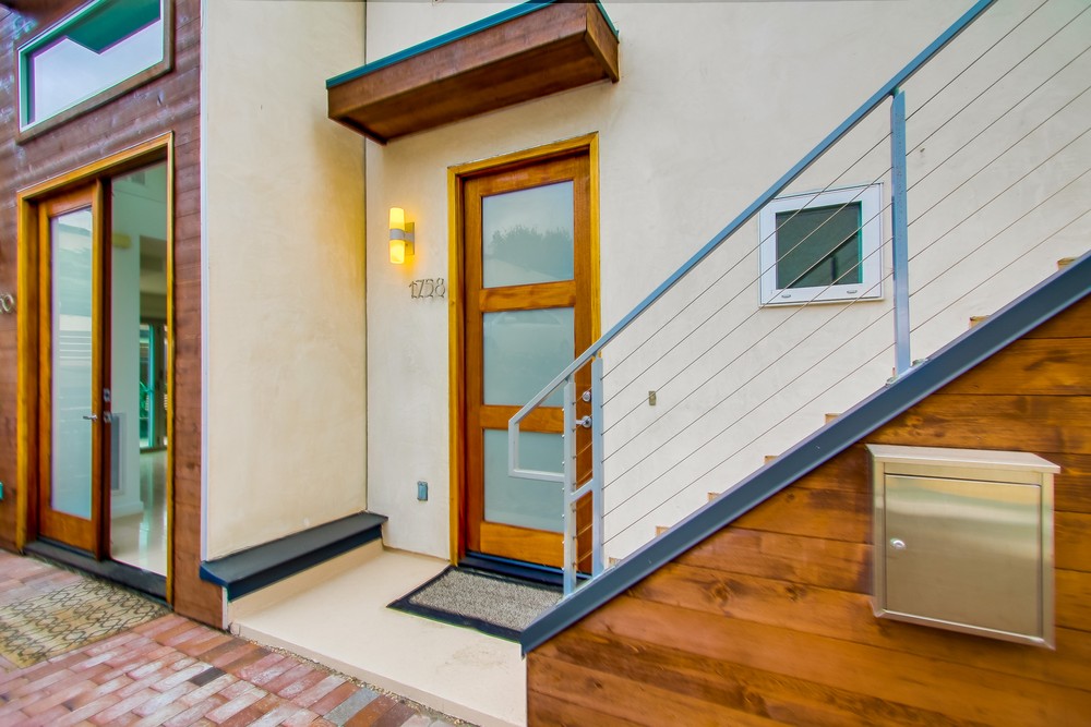 Virtual tour photo 13 of 88 for 1758 Neale St