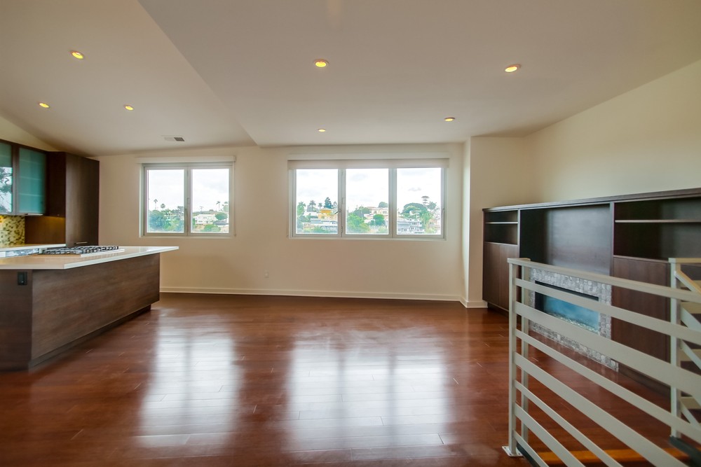 Virtual tour photo 19 of 88 for 1758 Neale St