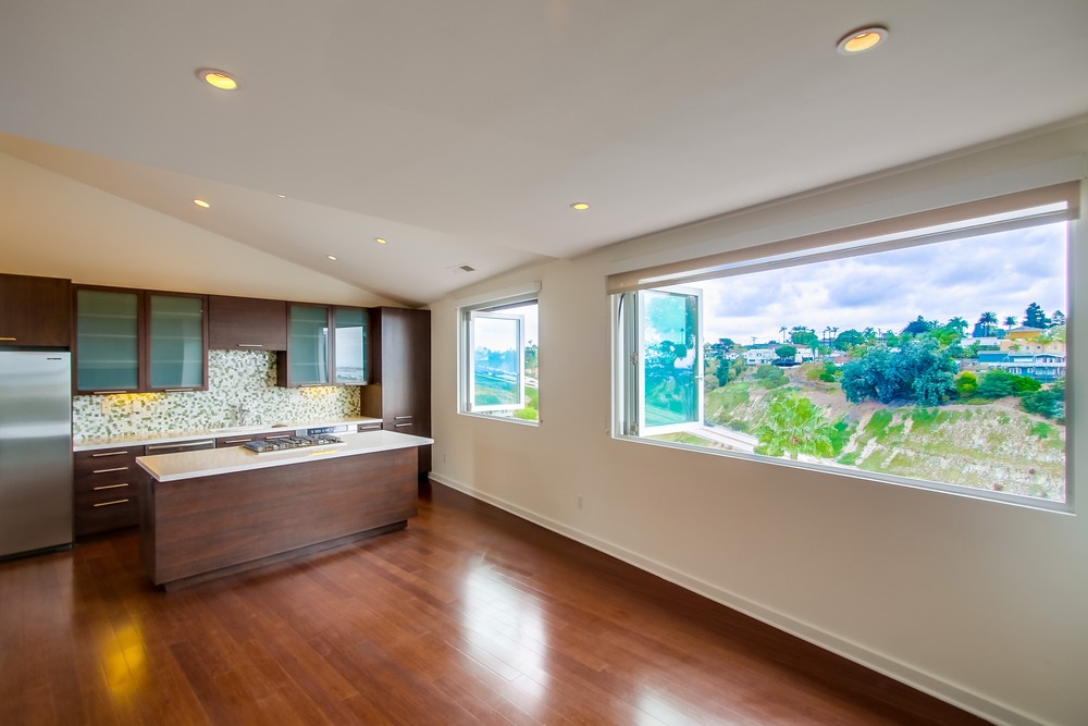 Virtual tour photo 22 of 88 for 1758 Neale St