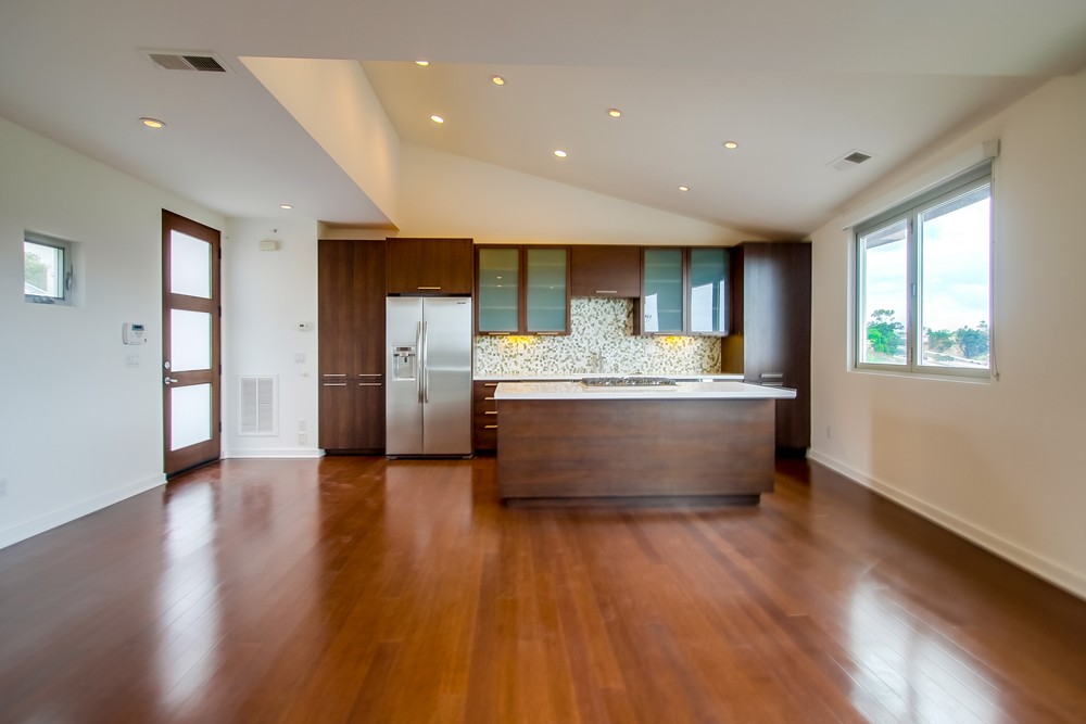 Virtual tour photo 23 of 88 for 1758 Neale St