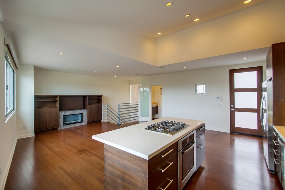 Virtual tour photo 30 of 88 for 1758 Neale St