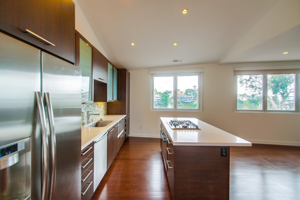 Virtual tour photo 34 of 88 for 1758 Neale St