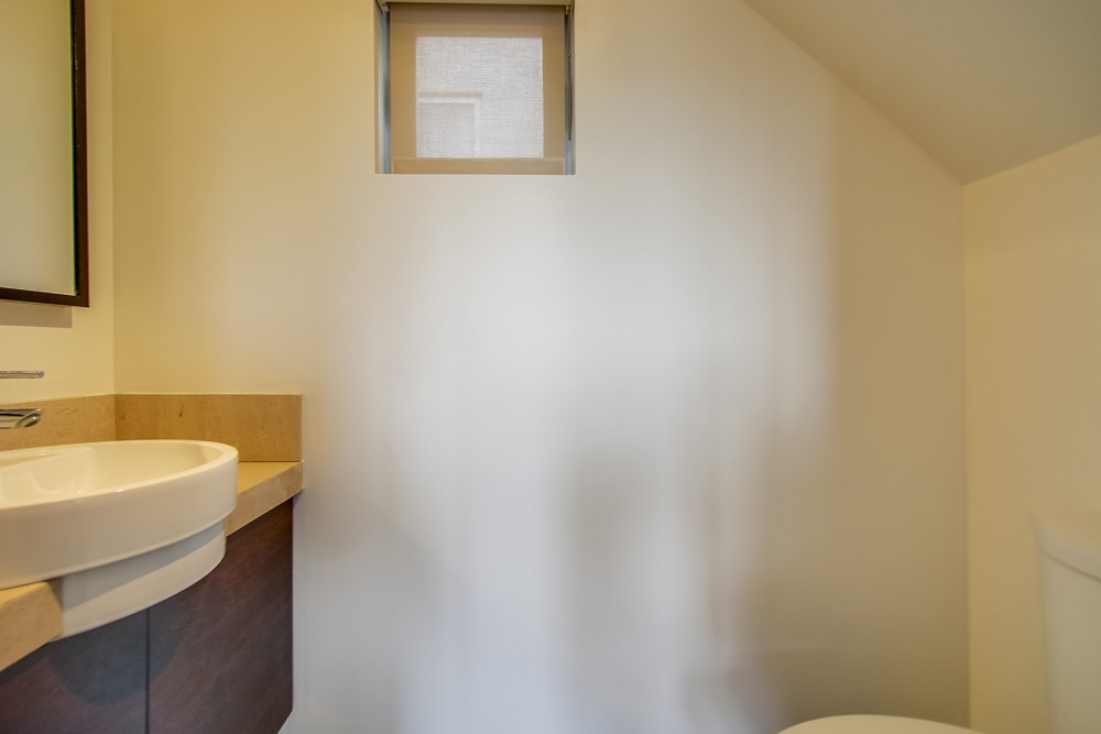 Virtual tour photo 42 of 88 for 1758 Neale St