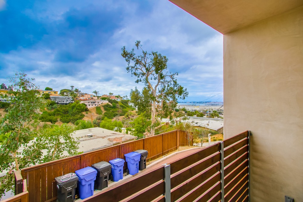 Virtual tour photo 55 of 88 for 1758 Neale St