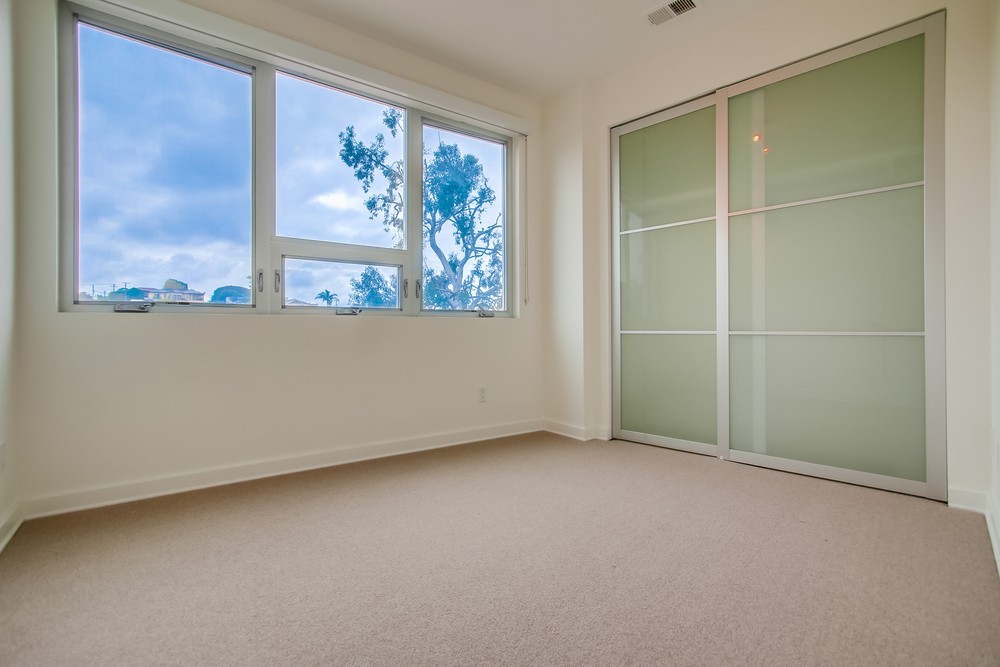 Virtual tour photo 57 of 88 for 1758 Neale St