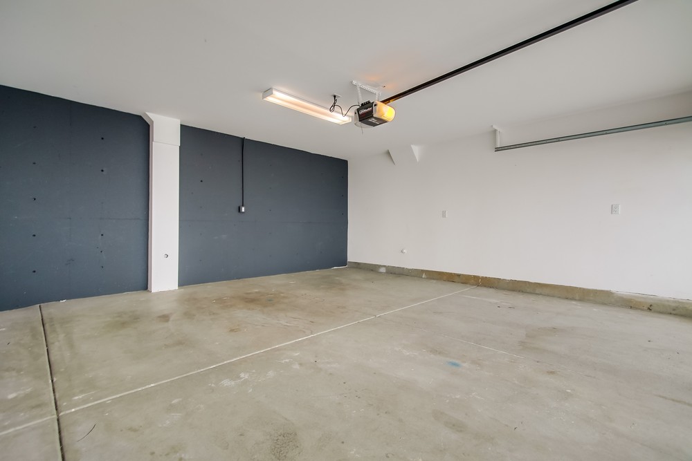 Virtual tour photo 82 of 88 for 1758 Neale St
