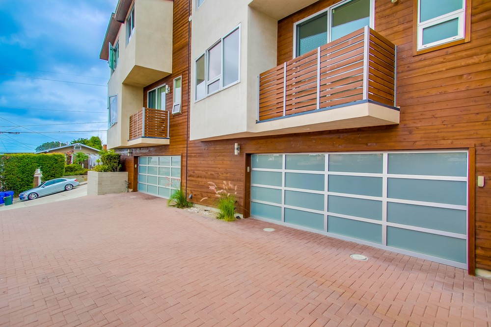 Virtual tour photo 83 of 88 for 1758 Neale St