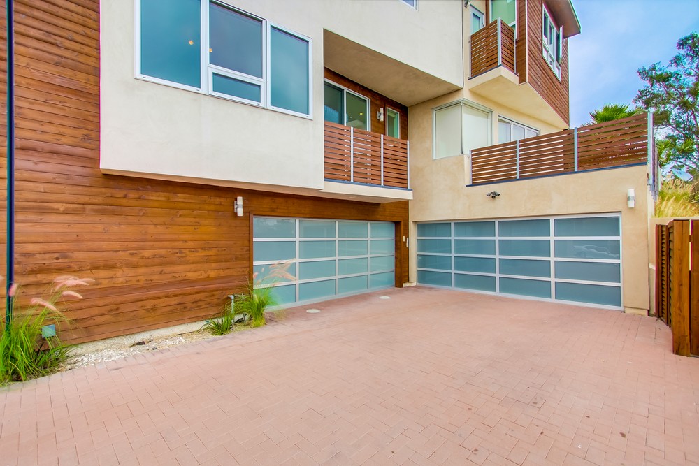 Virtual tour photo 84 of 88 for 1758 Neale St