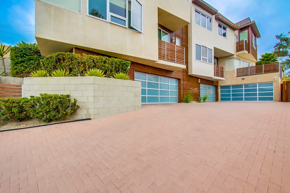 Virtual tour photo 86 of 88 for 1758 Neale St