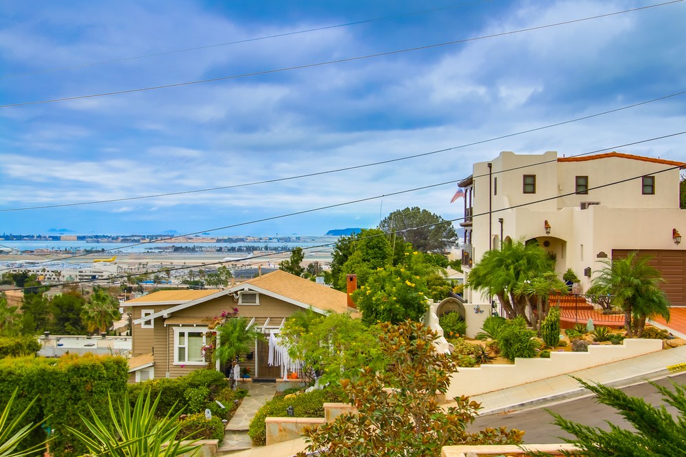Virtual tour photo 88 of 88 for 1758 Neale St