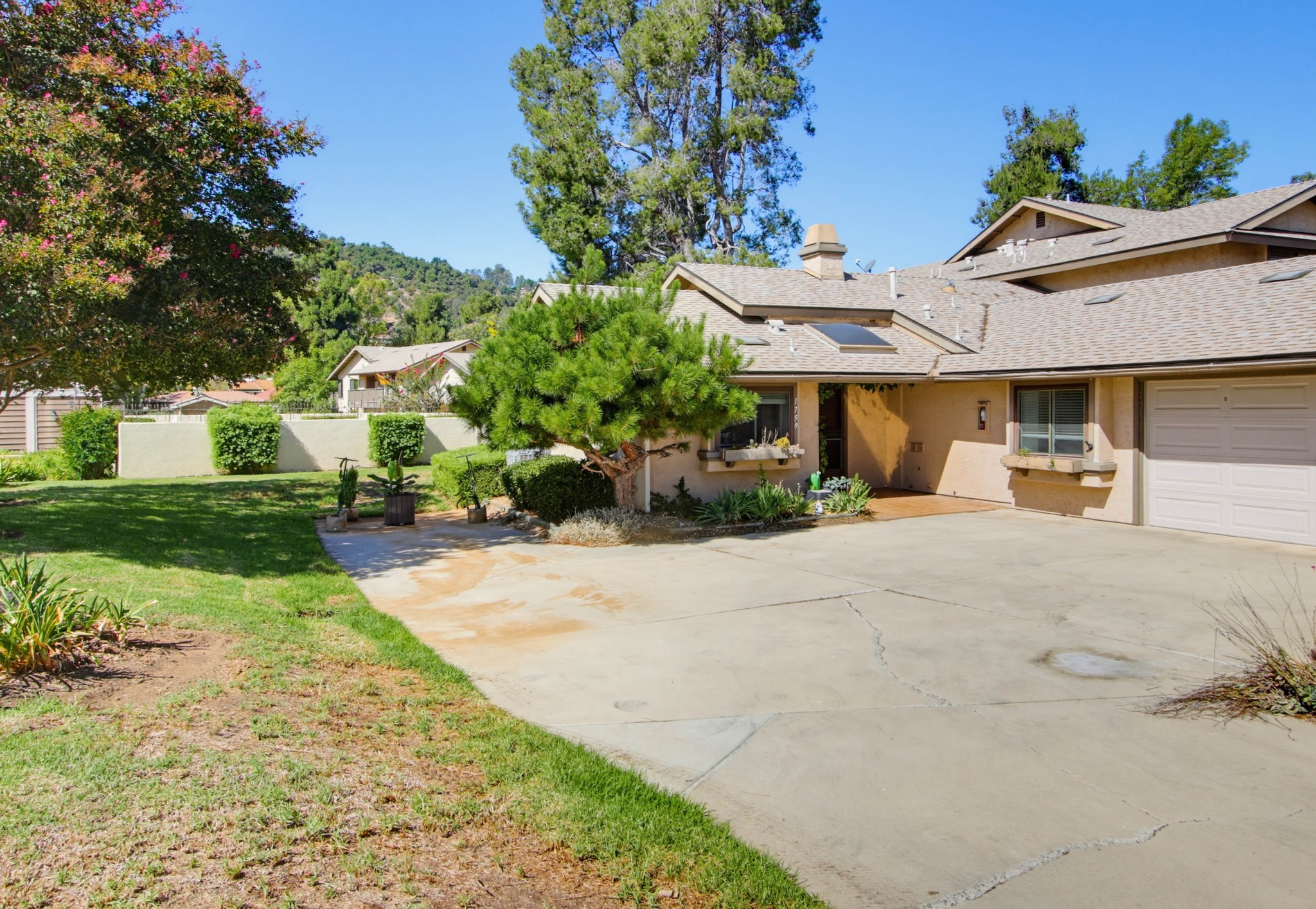 Virtual tour photo 3 of 53 for 1759 Pala Lake Dr