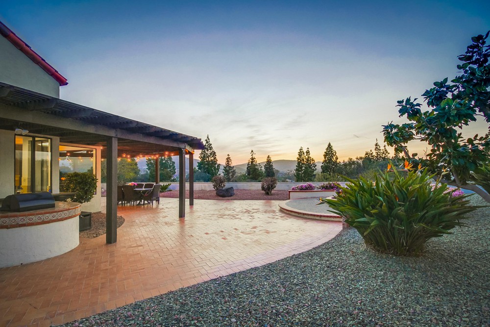 Virtual tour photo 11 of 114 for 17592 Bocage Point