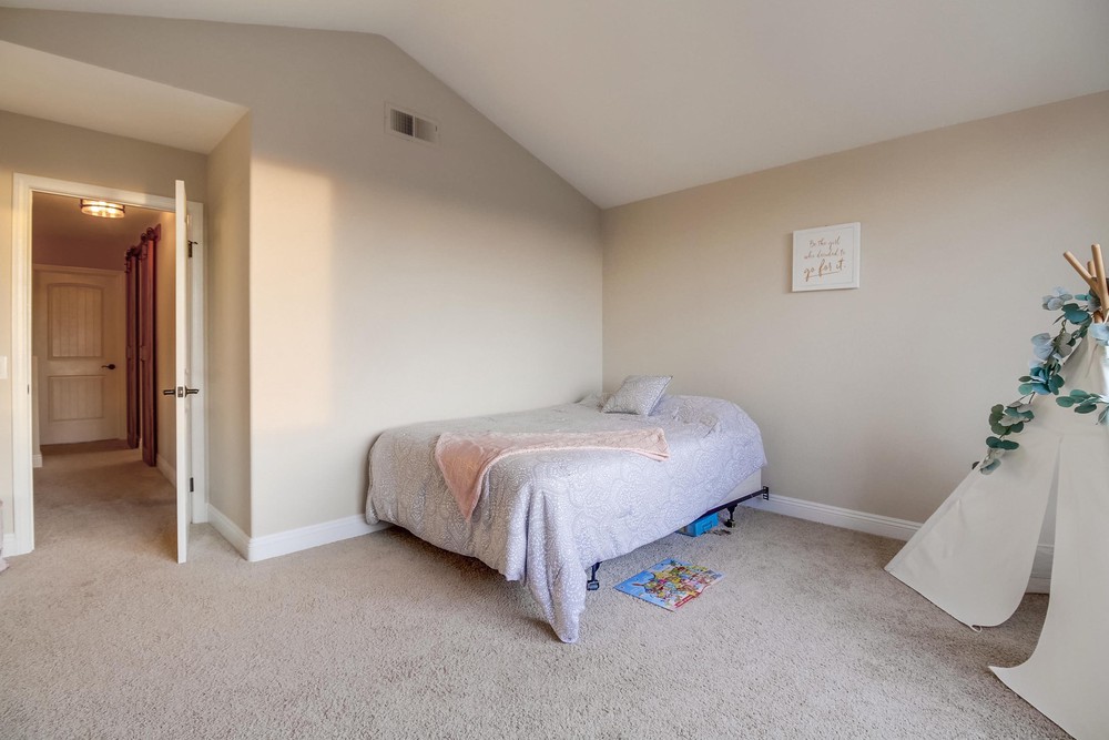 Virtual tour photo 77 of 114 for 17592 Bocage Point