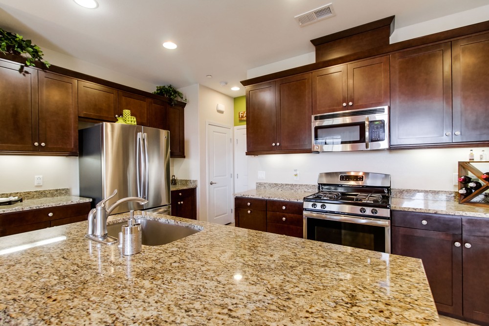 Virtual tour photo 18 of 43 for 1760 Saltaire Pl #3