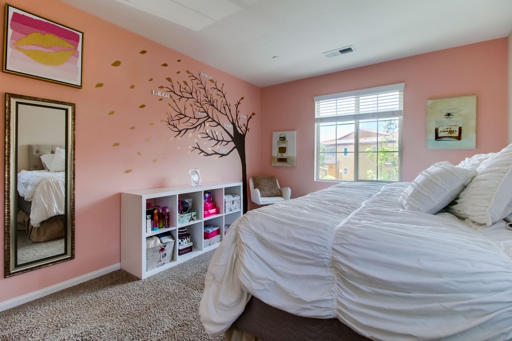 Virtual tour photo 31 of 43 for 1760 Saltaire Pl #3