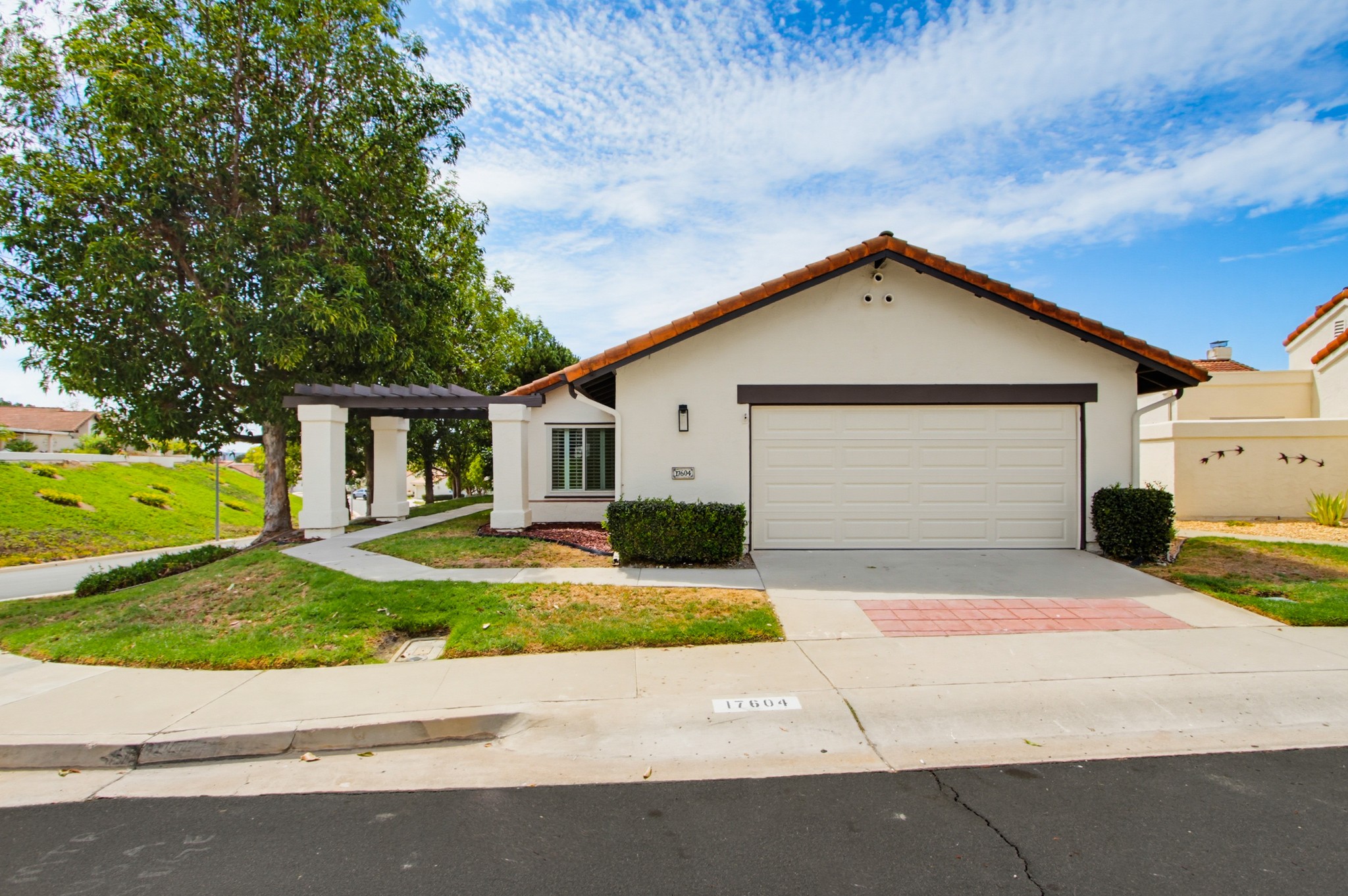 Virtual tour photo 3 of 52 for 17604 Camino Ancho